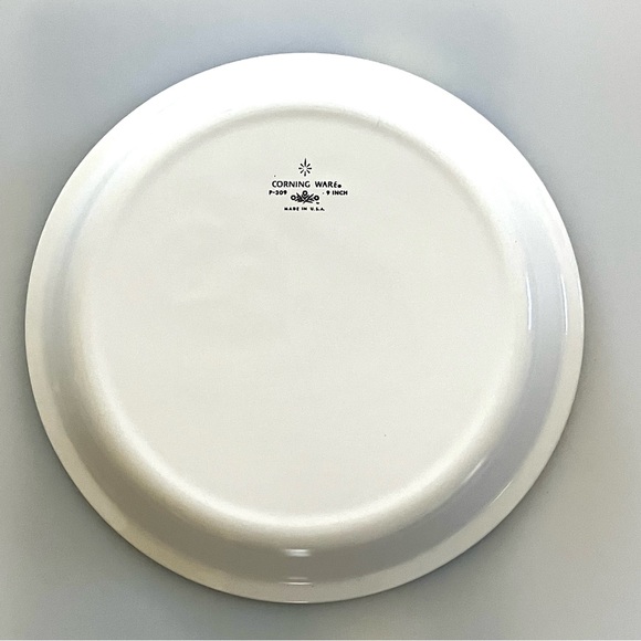 2 Corningware Vintage Pie Plates P-309 - Picture 4 of 7